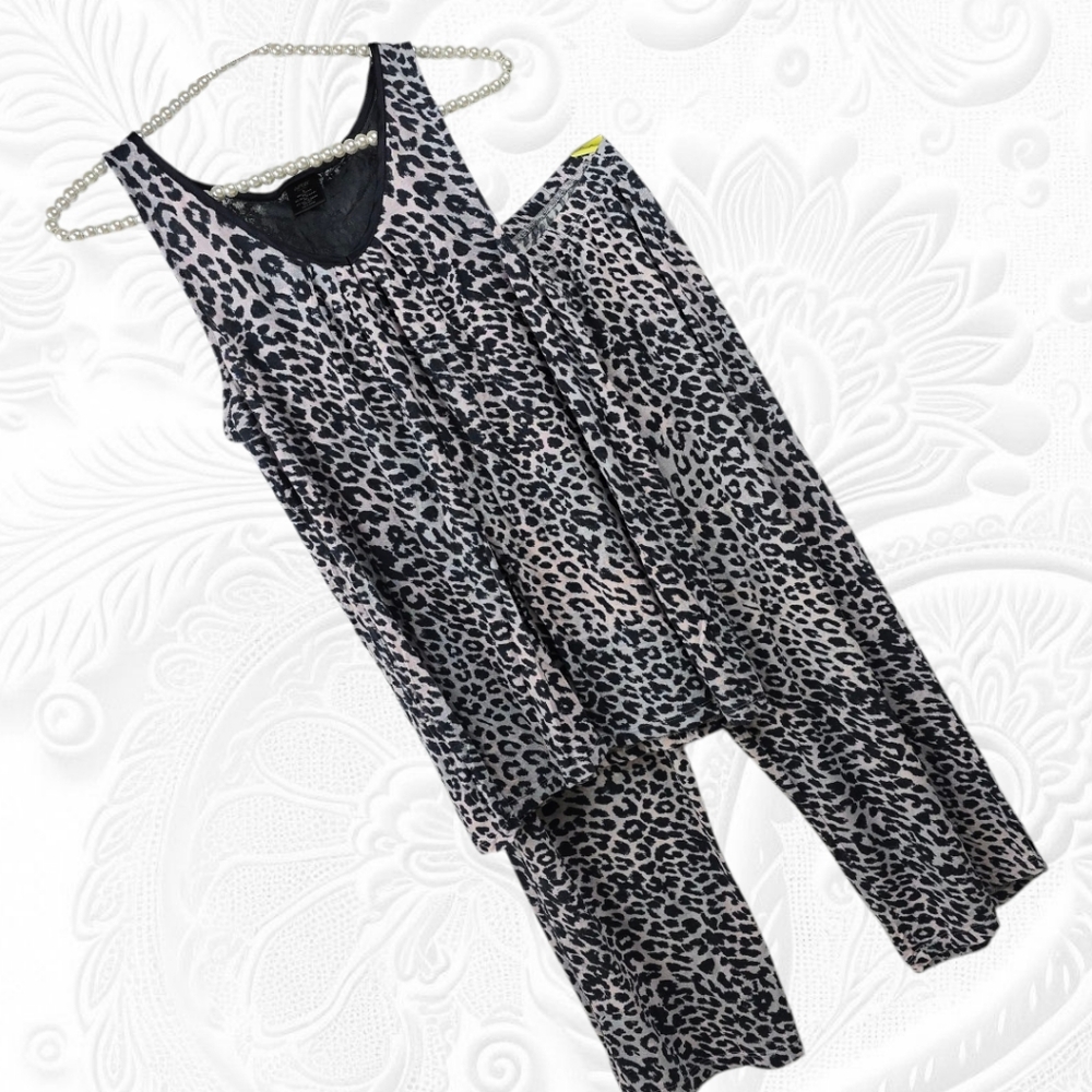 Capri Pajama Set Leopard Print - Picture 1 of 6